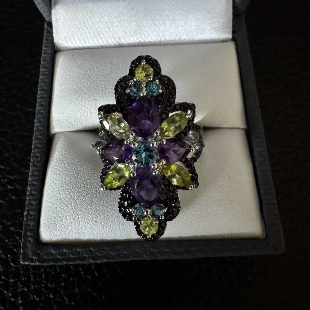 Amethyst, London Blue Topaz, Manchurian Peridot(TM), Blk Spinel Rhodium Sz7 Ring